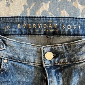 Womens Size 6 Slim Ankle Jean